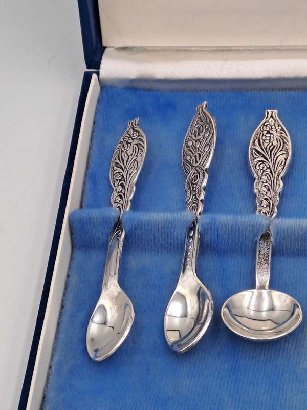 Vintage MP Prata 99 Silverplate Demitassee 7pc  Spoon Set-Boxed