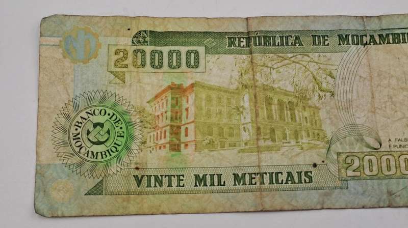 1999 Mozambique 20 000 Meticais
