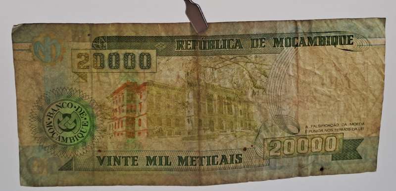1999 Mozambique 20 000 Meticais