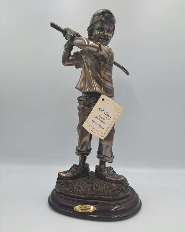 Vintage La Anina Collection Italy Style - Golfer- Alabaster Art Sculpture -Hand Crafted