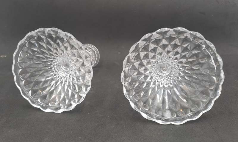 A Pair of Crystal Candle Sticks 10,5cm