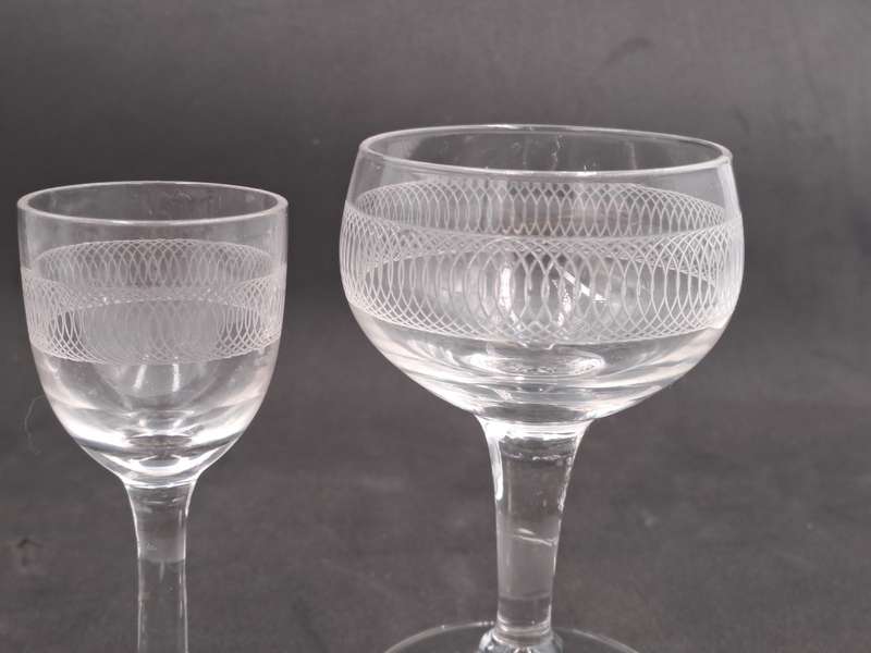 3 Crystal Cherry Glasses  (8,5cm) and matching Coupe Glass  (9,2cm)