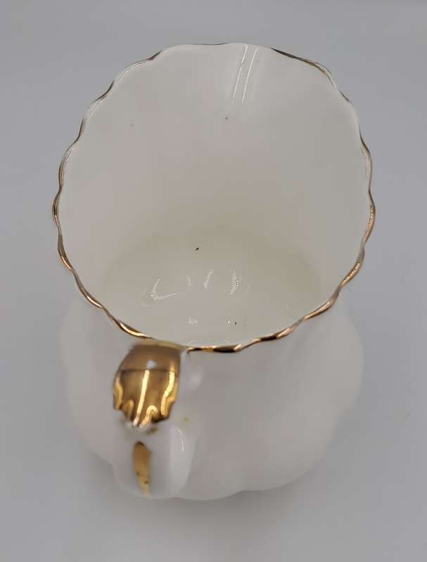 Vintage Royal Albert  val d`or Tea Creamer 11,5cm(H) x 12cm x 8,5cm