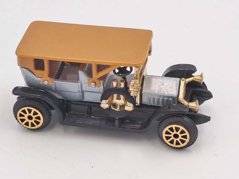 Vintage Die-Cast No 303 -1907 Peugeot -1:62 Made in Hong Kong