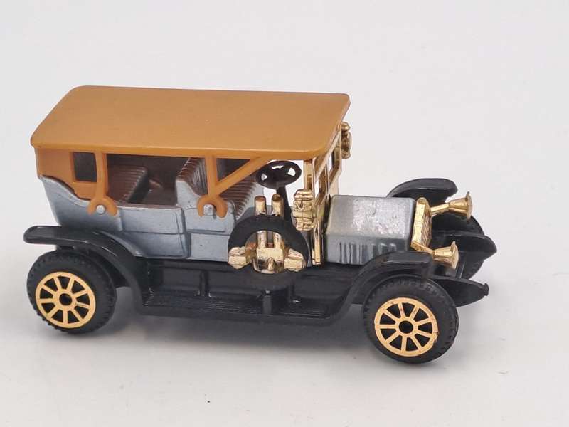 Vintage Die-Cast No 303 -1907 Peugeot -1:62 Made in Hong Kong