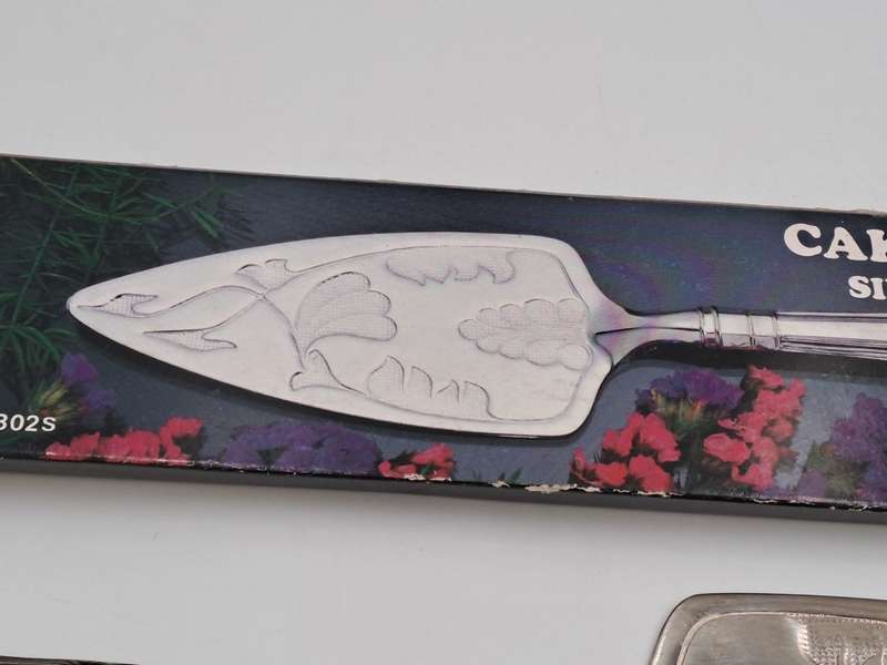 Vintage Silver Plated Cake Server -Boxed - Kings Pattern