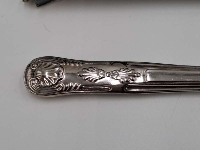 Vintage Silver Plated Cake Server -Boxed - Kings Pattern