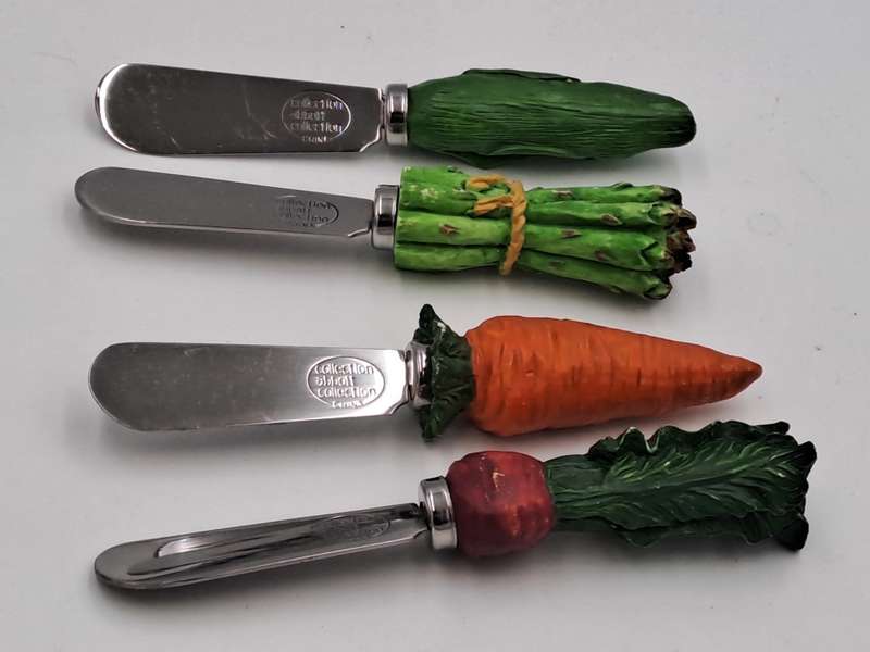 4 Abbott Collection Vegetable Stainless steel Cheese spreader Knifes -Boxed