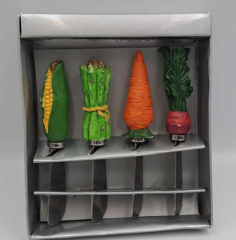 4 Abbott Collection Vegetable Stainless steel Cheese spreader Knifes -Boxed