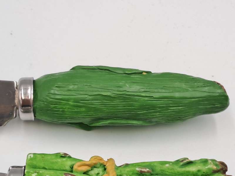 4 Abbott Collection Vegetable Stainless steel Cheese spreader Knifes -Boxed