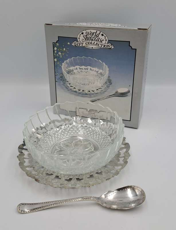 Vintage World Showcase Gift Collection Silver Plated tray and Glass Sauce Bowl with Spoon-Boxed
