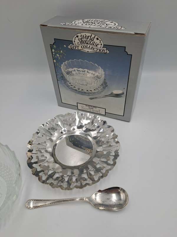 Vintage World Showcase Gift Collection Silver Plated tray and Glass Sauce Bowl with Spoon-Boxed