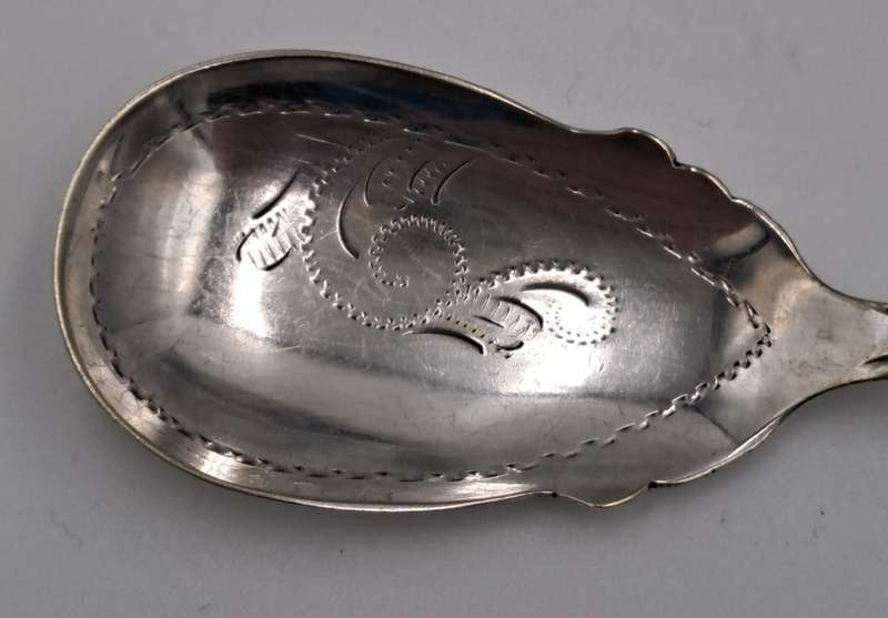 Vintage World Showcase Gift Collection Silver Plated tray and Glass Sauce Bowl with Spoon-Boxed