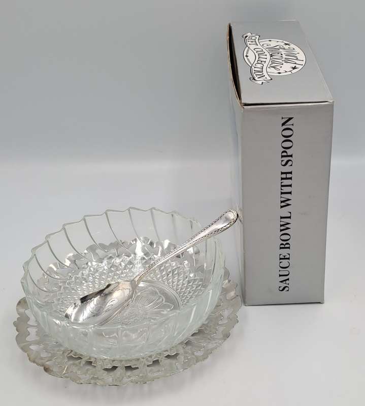 Vintage World Showcase Gift Collection Silver Plated tray and Glass Sauce Bowl with Spoon-Boxed