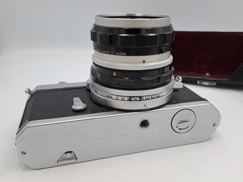 Vintage 1967-1975 Nikkormat FTn 35mm SLR Camera  with Nikkor-H Auto 1:2 f50mm Lens