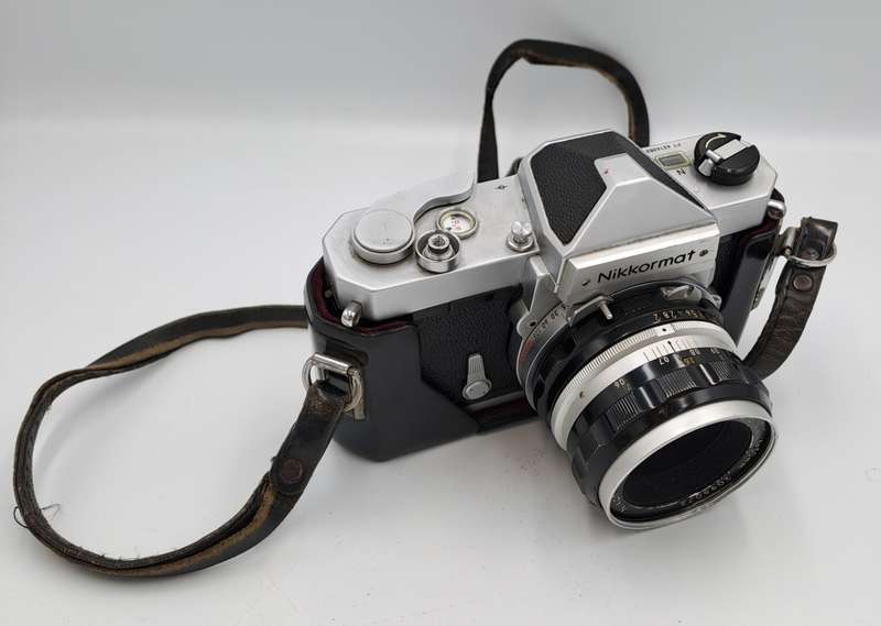 Vintage 1967-1975 Nikkormat FTn 35mm SLR Camera  with Nikkor-H Auto 1:2 f50mm Lens