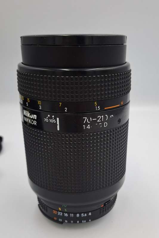 Nikon NIKKOR AF 70-210mm f/4-5.6  Lens (1987-2000)