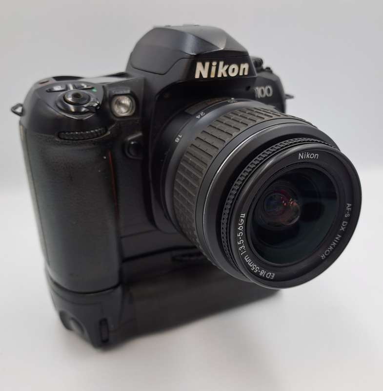 2002 Nikon D100 DSLR Camera with Nikon AF-S DX Nikkor ED 18-55mm Lens and Multi Func. Battery Pack