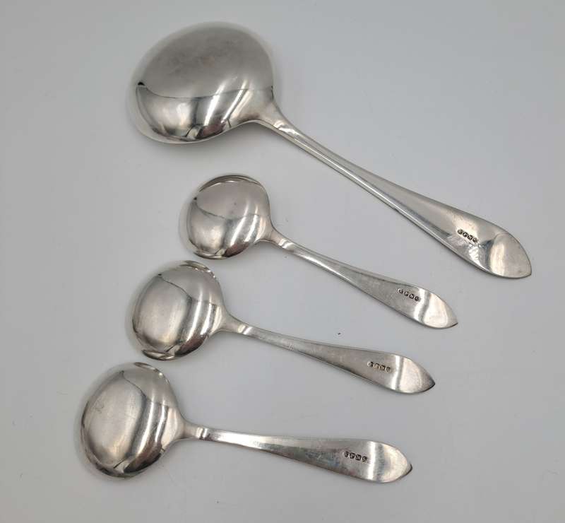Vintage Silver plated EP.N.S Spoons 3 x 13,2cm x 4,4cm and 1 x 21,2cm x 7,7cm