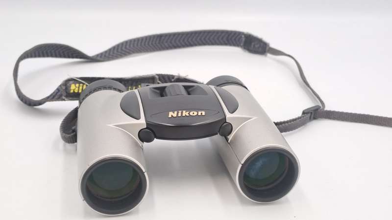 Pre-Owned Nikon AR512787 pocket size Binoculars