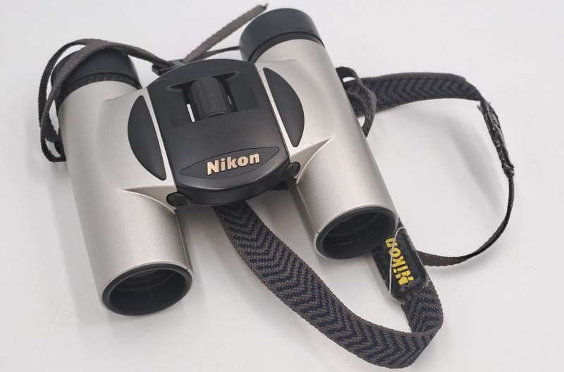 Pre-Owned Nikon AR512787 pocket size Binoculars