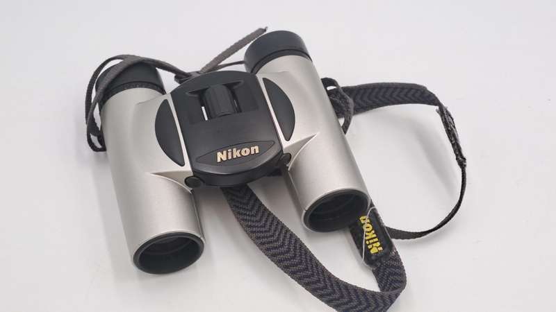Pre-Owned Nikon AR512787 pocket size Binoculars
