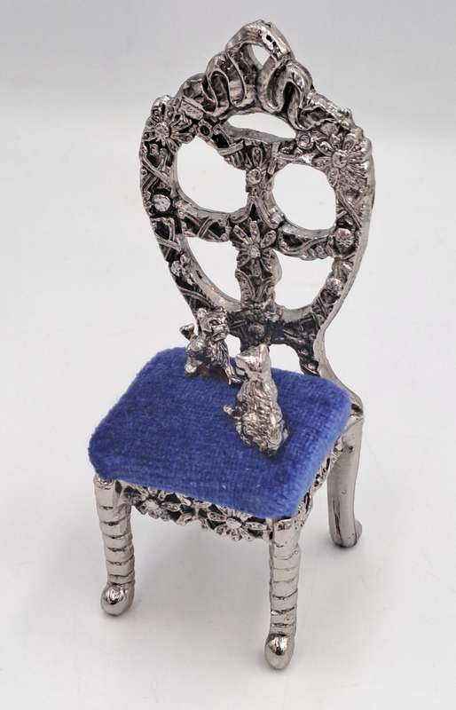 Silver Miniature Chair with 2 Cats -Made in Portugal