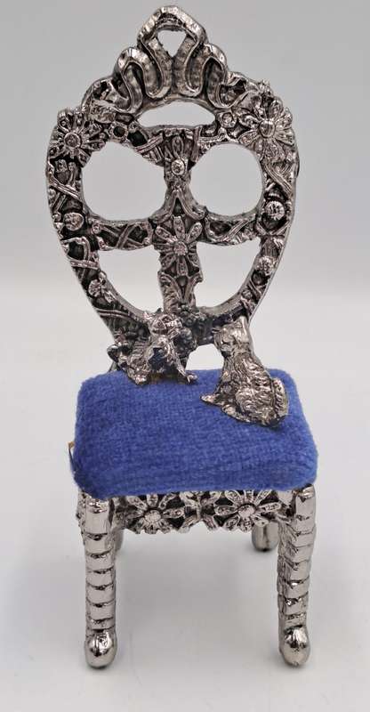 Silver Miniature Chair with 2 Cats -Made in Portugal