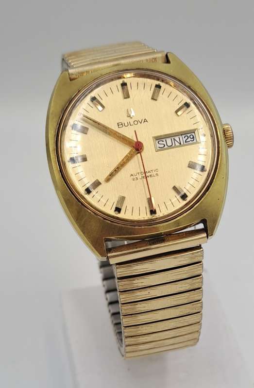 Vintage Swiss BULOVA Mens Automatic Watch -Working