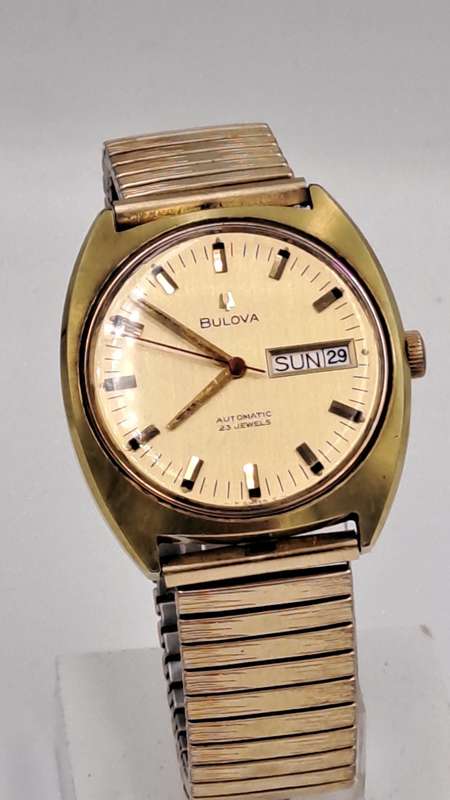Vintage Swiss BULOVA Mens Automatic Watch -Working