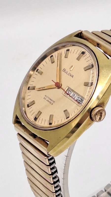Vintage Swiss BULOVA Mens Automatic Watch -Working