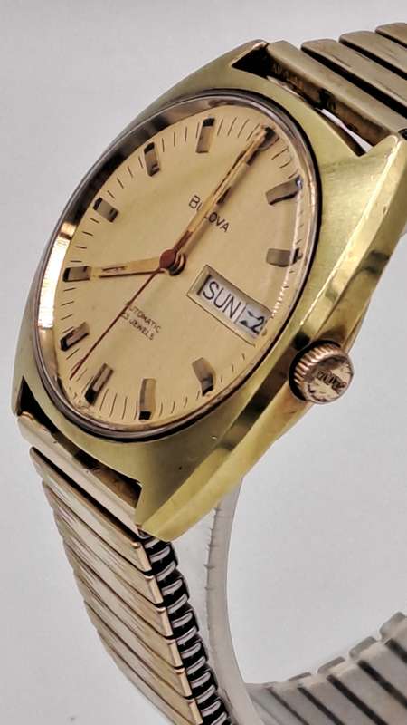 Vintage Swiss BULOVA Mens Automatic Watch -Working
