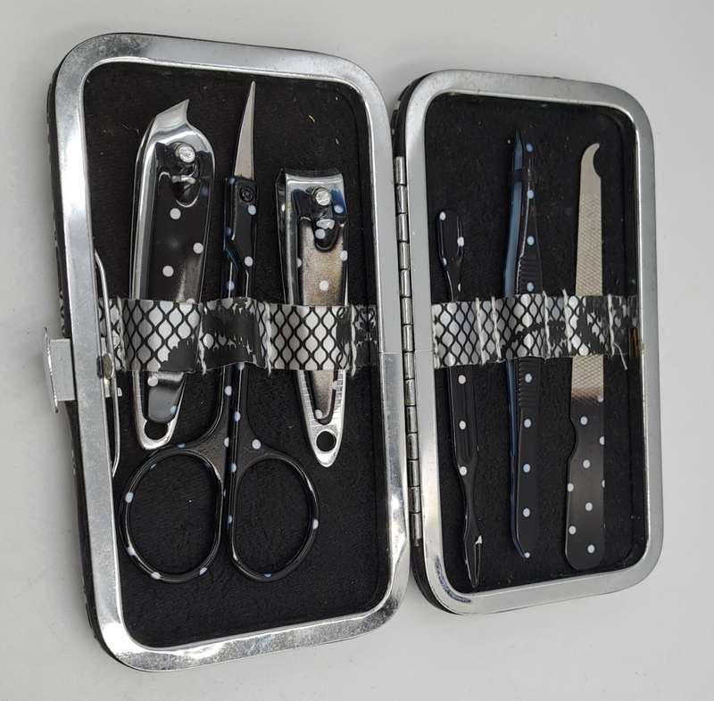 Unused- Rectangular Manicure 6 in 1 set