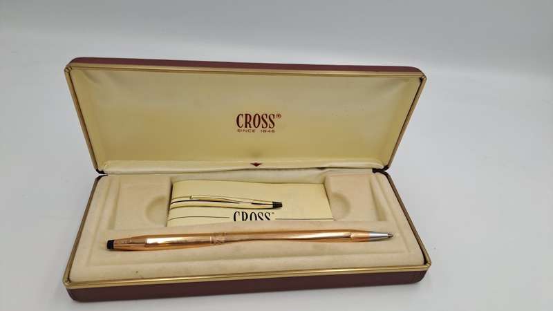 Vintage Cross 1/20 14kt Rolled Gold Ball Point Desk Pen in original Case