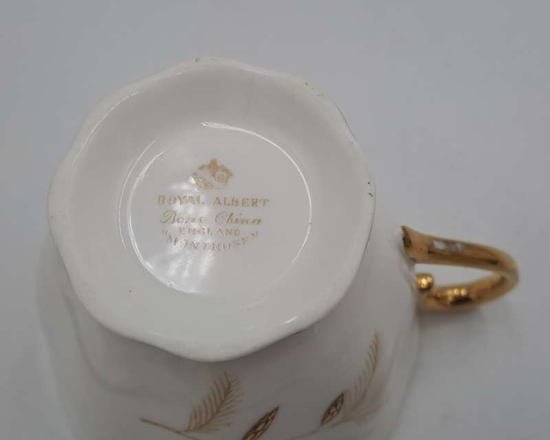 Vintage Royal Albert MONTROSE Tea Trio Fine Bone China -England - (4 Available bid is for one)