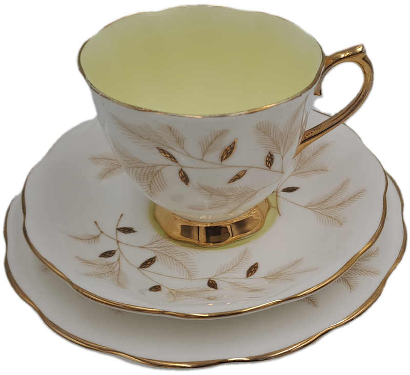 Vintage Royal Albert MONTROSE Tea Trio Fine Bone China -England - (4 Available bid is for one)