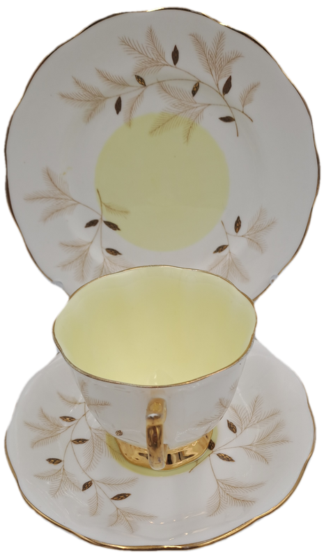 Vintage Royal Albert MONTROSE Tea Trio Fine Bone China -England - (4 Available bid is for one)