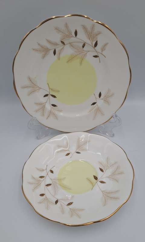 Vintage Royal Albert MONTROSE Tea Trio Fine Bone China -England - (4 Available bid is for one)