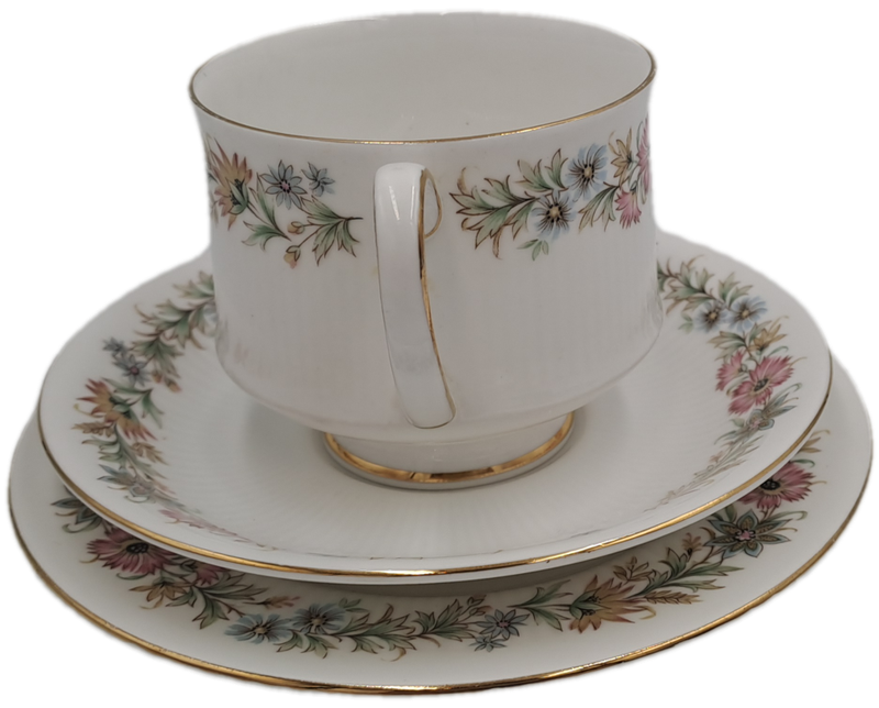 Vintage Paragon BELINDA By appointment to her Majesty the Queen Trio-4 available