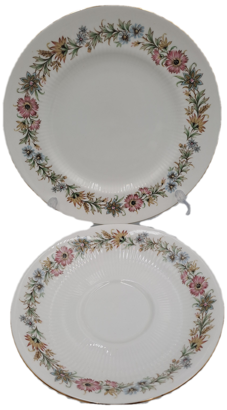 Vintage Paragon BELINDA By appointment to her Majesty the Queen Trio-4 available
