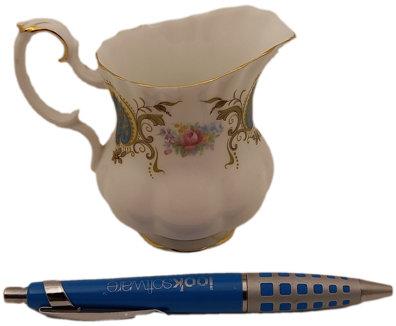 Vintage Royal Albert Berkeley coffee Creamer 90x110x70mm (Hairline Crack )