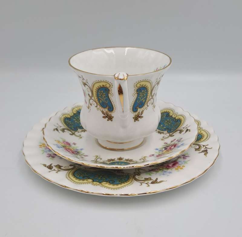 Replacement:  Vintage Royal Albert Berkeley Coffee Trio (side plate is 161mm)
