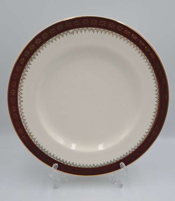 3 Vintage Crown Ducal A.G.R. England burgundy & gold Plates 227mm