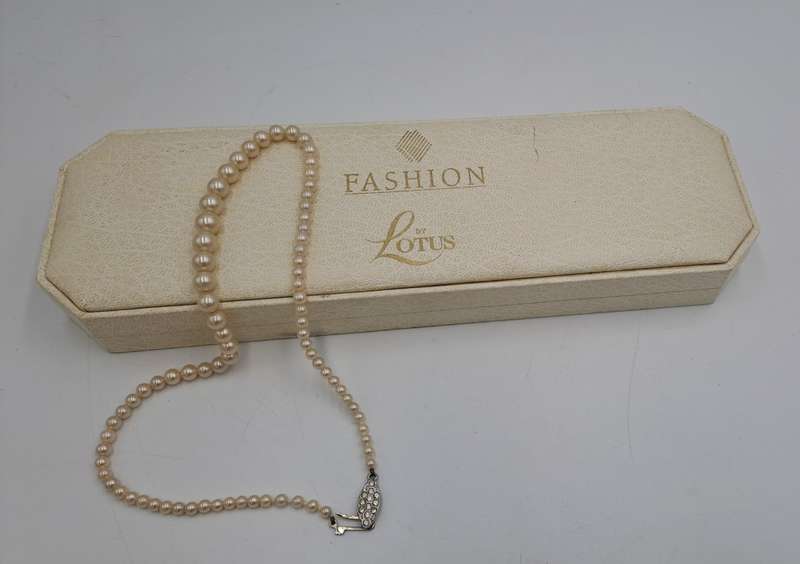 Vintage Simulated Pearl Necklace By Lotus - in Box