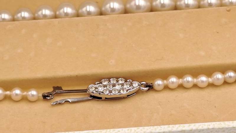 Vintage Simulated Pearl Necklace By Lotus - in Box