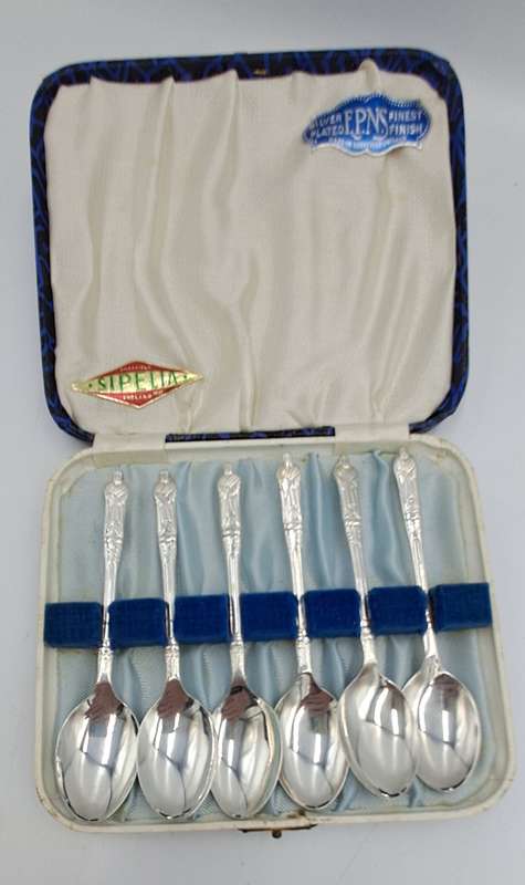 6 Vintage SIPELIA Sheffield England APOSTEL Silver Plate spoons -Boxed
