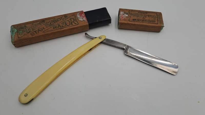 Vintage Joseph Rodgers Star & Cross Barbers Friend cut throat razor - made in Sheffield England