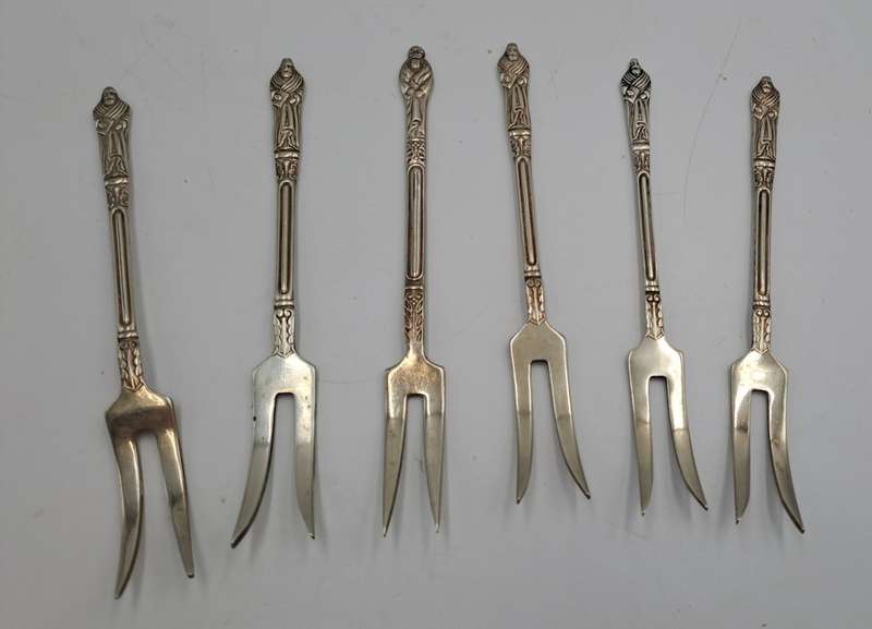 6 Vintage E.P.N.S Silver Plate Sheffield England APOSTEL Forks 11,2cm