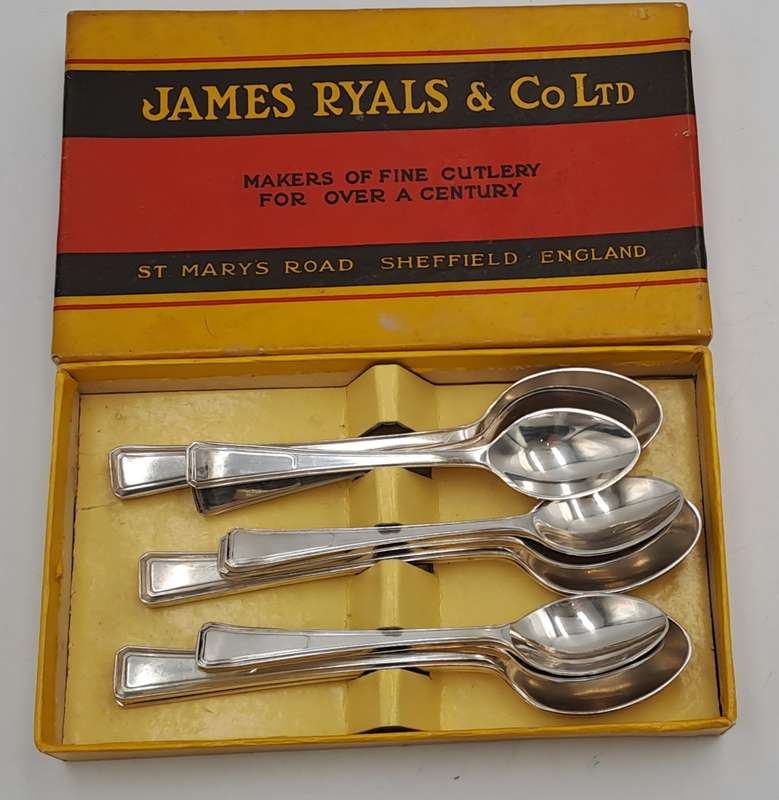 12 Vintage James Ryals & Co.Ltd Spoons (2 Sizes) Sheffield England -Boxed