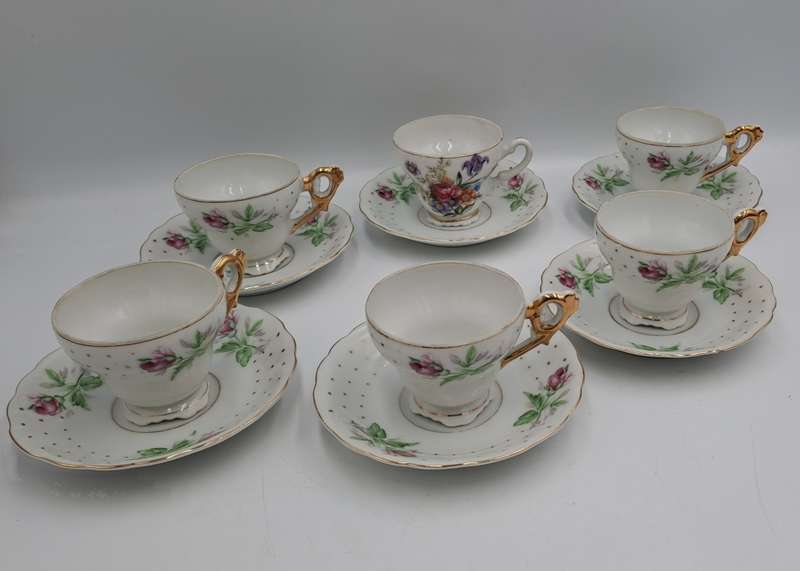 17 Pc Porcelain Teaset  Rose design - 1 cup was replaced with a different Pattern-Small Set
